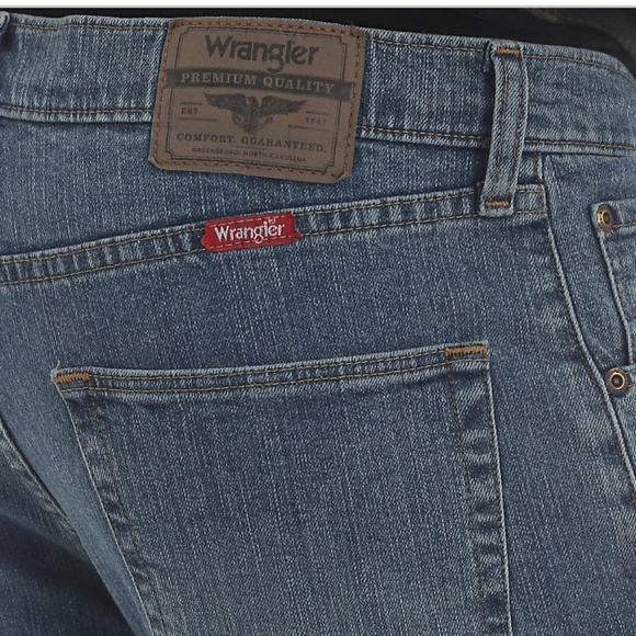 Big men's NWOT 44 X 30 straight fit jeans - Picture 3 of 6